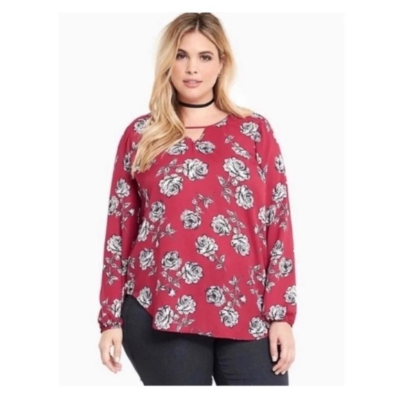 torrid Tops - TORRID Magenta Floral Blouse